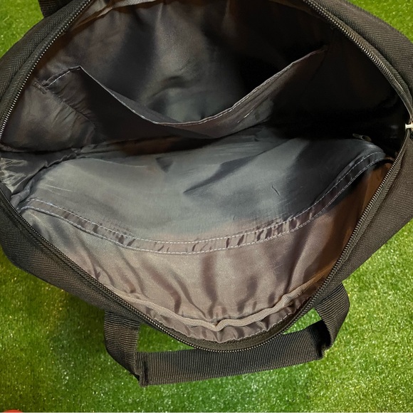 Black Case Logic 15.6” Laptop, iPad, Tablet Briefcase - Picture 7 of 7